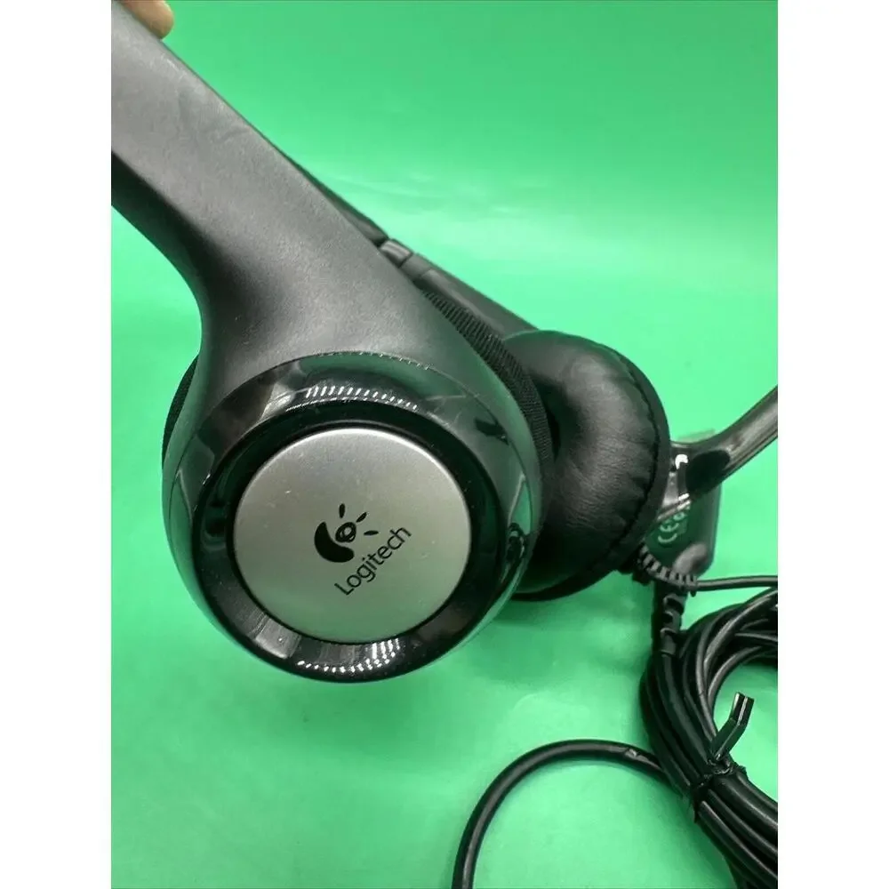 Nice Logitech Headset with Microphone & Gaming Wired With USB